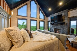 2 室のベッドルーム、アイロン / アイロン台、WiFi (無料)、ベッドシーツ