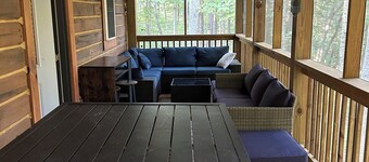 Eagle's Landing - 1-bedroom cabin plus sleeping loft minutes from Patoka Lake