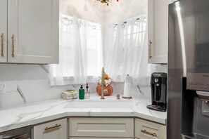 Interior - Old Town 3BR Retreat | Ground Floor, Heated Pool, Pet Friendly & Gated! (Scottsdale)