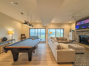 Smart TV, chimenea