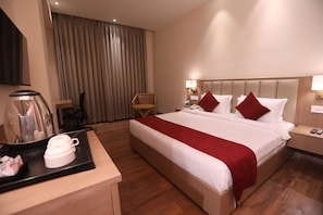 Room - Surestay By Best Western Lucknow (Lucknow)