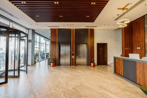 Quầy tiếp tân
