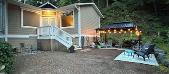 Welcome Kye Bay Nest at the beach - relax, restore, and explore. H820823952