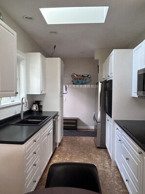 Fridge, microwave, oven, stovetop - Welcome Kye Bay Nest at  the beach - relax, restore, and explore. H820823952 (Comox)
