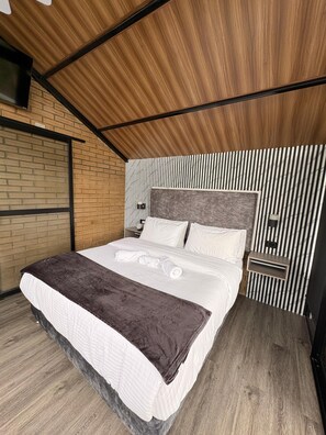 1 kamar tidur, seprai premium, selimut bulu angsa, dan Wi-Fi gratis