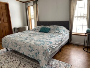 3 soverom, reiseseng for barn, wi-fi og sengetøy