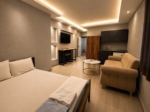 Room | Premium bedding, down comforters, Select Comfort beds, soundproofing - Aden otel (Bursa)