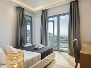 Luxury Villa | 4 bedrooms, in-room safe, soundproofing, free WiFi