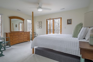 5 bedrooms, iron/ironing board, free WiFi, bed sheets