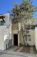 Fachada de la propiedad