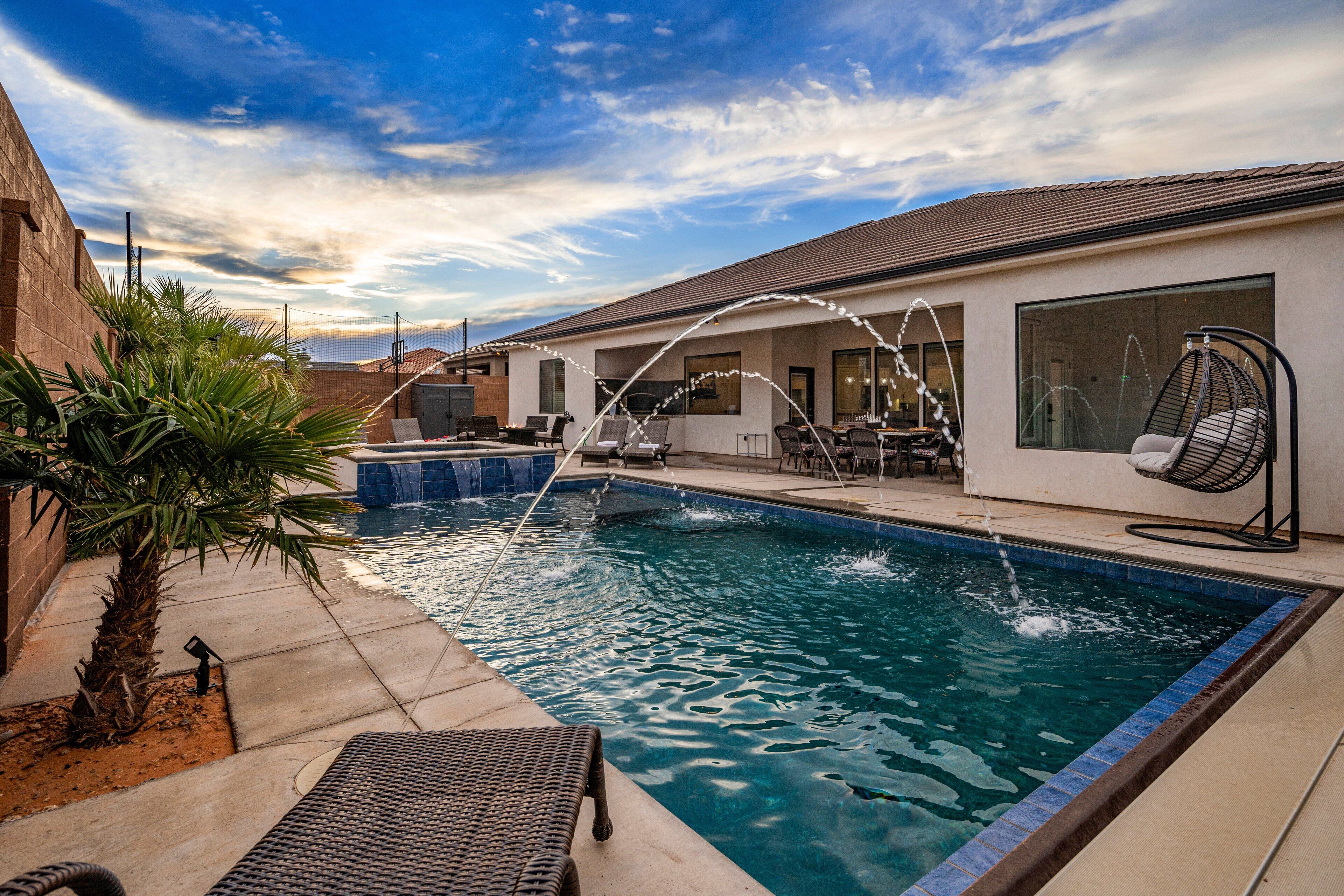 SH 4301 | Private Pool, Hot Tub, Bball Court, Exercise Room, Near Sand Hollow Reservoir!