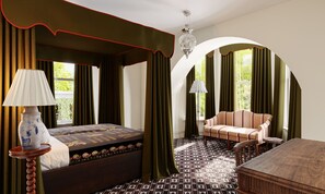 Room, 1 King Bed - Shenandoah Mansions, an Ash Hotel (Richmond)