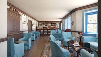 Breakfast, lunch and dinner served