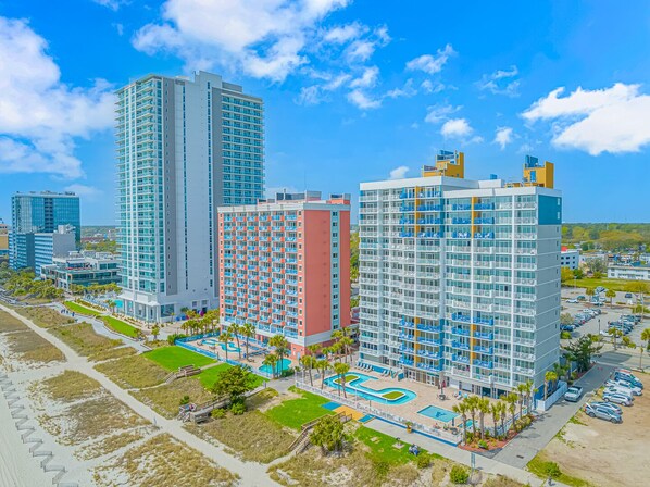 Exterior - Stunning 2 Bedroom Condo-Newly Renovated with Spectacular Views- Atlantica 451 (Myrtle Beach)