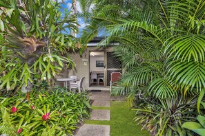 Apartemen, tepi pantai | Teras/patio