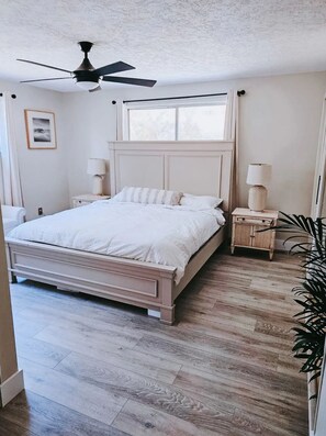 4 chambres, bureau, fer et planche à repasser, Wi-Fi gratuit