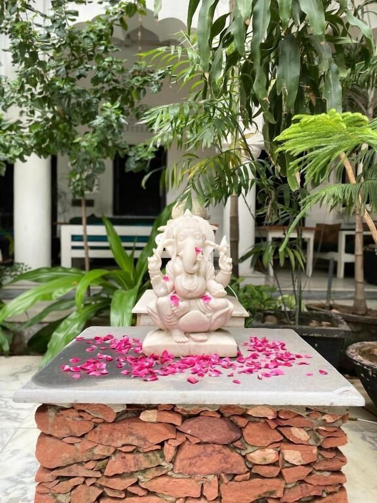 Inn seventh heaven by null