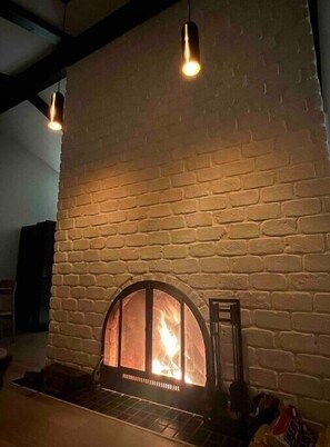 Interior - Riverwoods Retreat - on the water near Saugatuck
 (Hamilton)