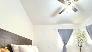 Maison Confort | 3 chambres, bureau, espace de travail pour ordinateurs portables