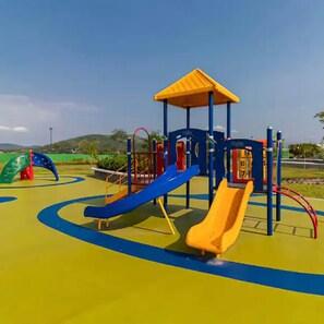 Aire de jeux - extérieure