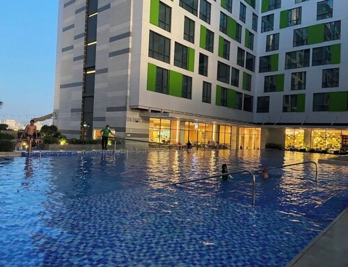 Republic Plaza 5 🌟Apartment free pool and gym