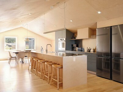 Mountain view family room