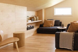 TV connectée, livres, chaßne hi-fi