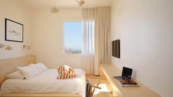 1 sovrum, skrivbord, strykjärn/strykbräda och gratis wi-fi