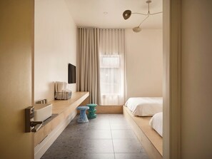 4 slaapkamers, een bureau, een strijkplank/strijkijzer, gratis wifi