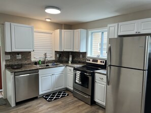 Private kitchen - Firestone Park Place  (Akron)