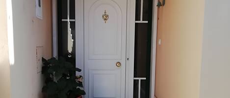 Entrada de la propiedad