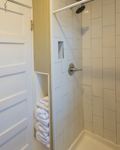 Pool Cottage in Historic Old Town Beaumont