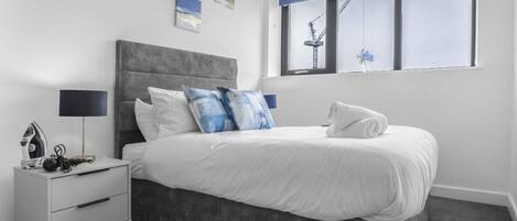 2 bedrooms, iron/ironing board, WiFi, bed sheets