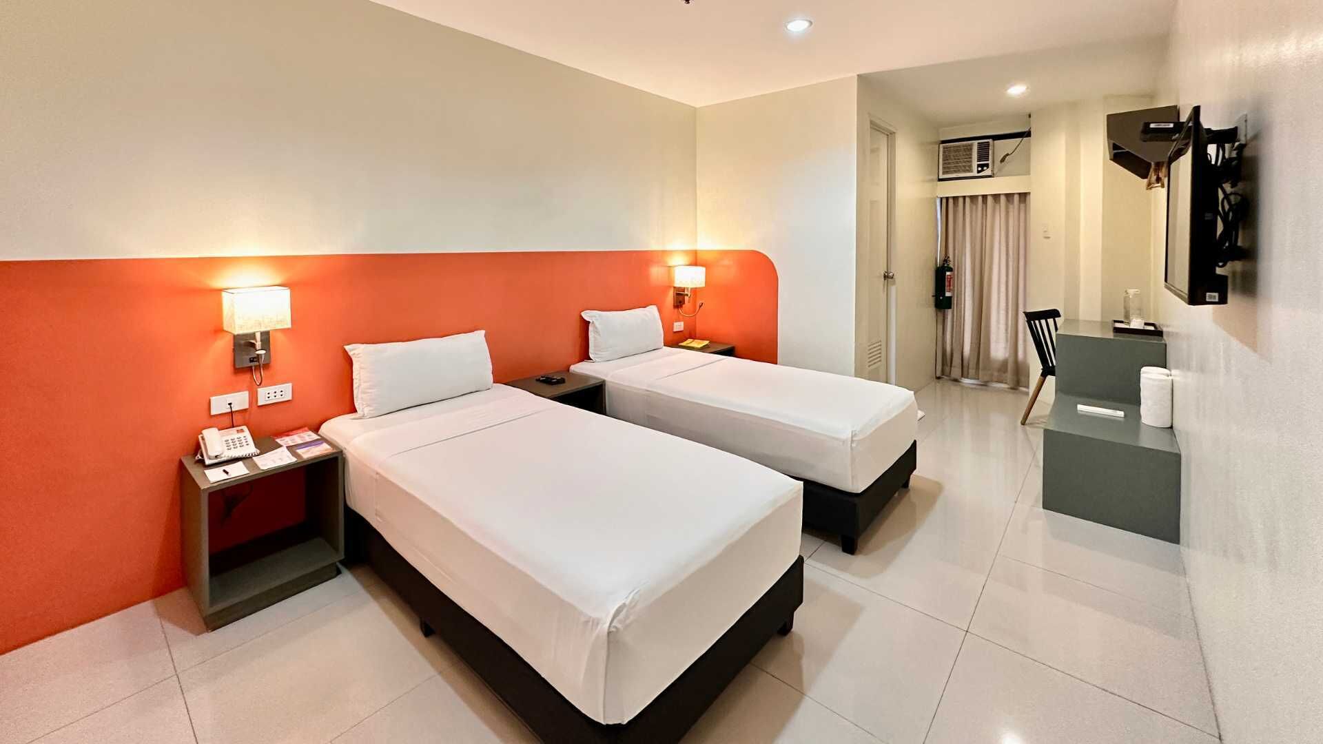 Standard Twin Room, 2 Bedrooms | Desk, free WiFi, bed sheets