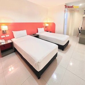 Standard Twin Room, 2 Bedrooms | Desk, free WiFi, bed sheets