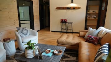 TV, fireplace, DVD player