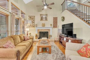 TV, fireplace, video games, table tennis