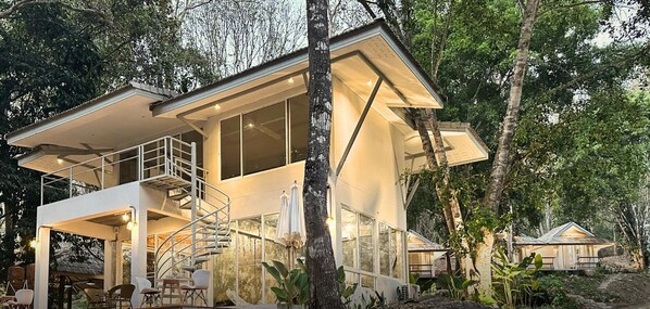 Fachada del alojamiento