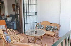 Outdoor dining - Alhelí apartment 300 m. from the beach. (Conil de la Fra.)