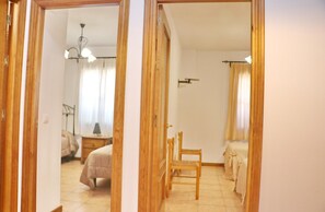 3 bedrooms - Alhelí apartment 300 m. from the beach. (Conil de la Fra.)