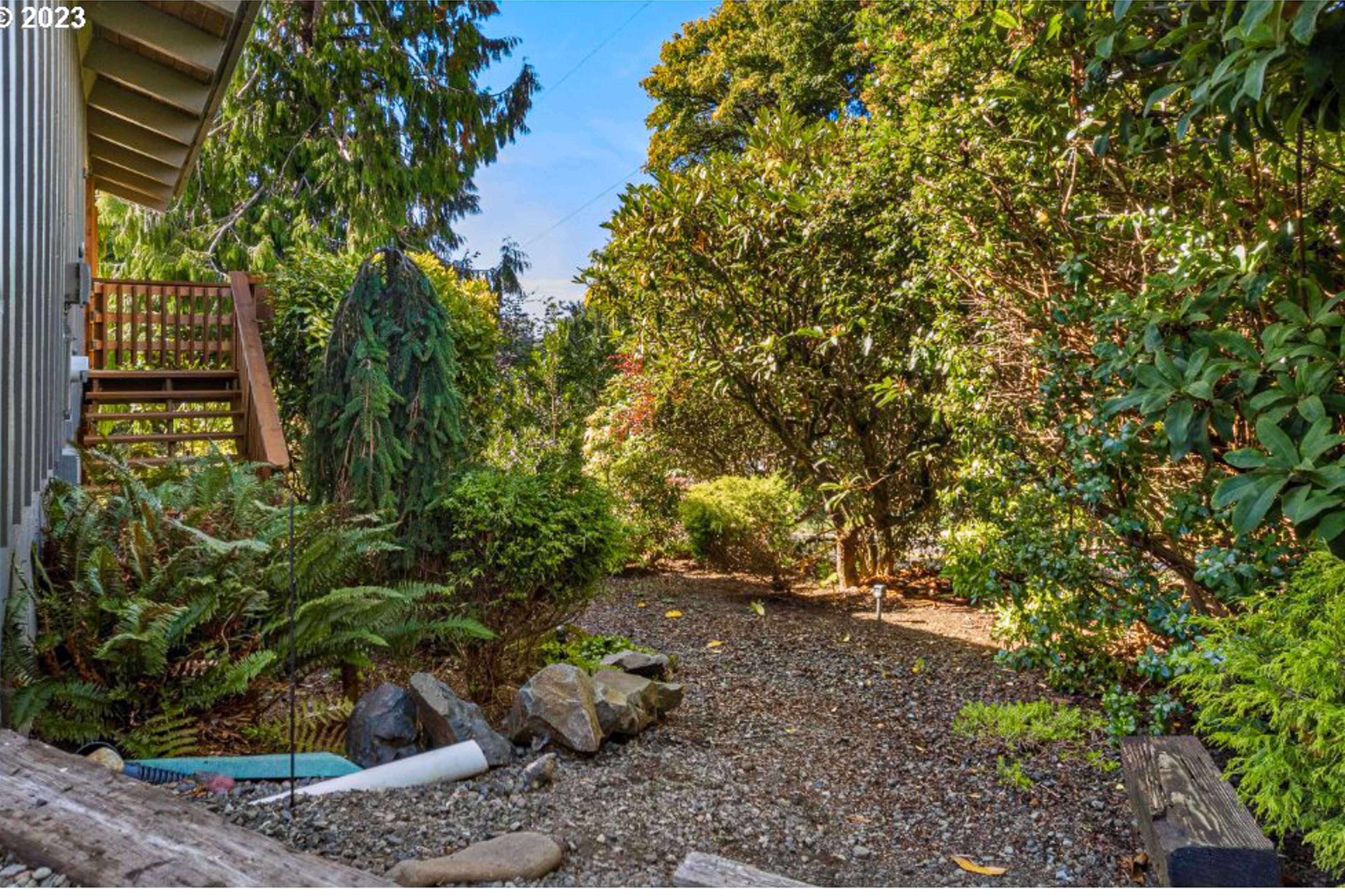 Enchanting retreat near beach with private hot tub, sauna, firepit, dog-friendly