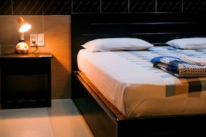 Habitación estándar | Escritorio, insonorización y ropa de cama