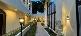 Azana Essence Sanggabuana Bogor