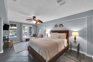 3 chambres, fer et planche à repasser, Wi-Fi gratuit, draps fournis