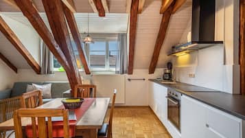 Kühlschrank, Ofen, Herdplatte, Geschirrspüler