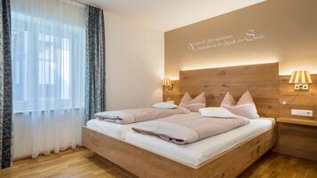 2 bedrooms, free WiFi, bed sheets, wheelchair access