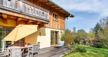 Ferienwohnung "Tegernseele" mit Bergblick, privater Terrasse und WLAN