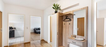 Apartment 'Bruchköbel 1 auch FĂŒr Monteure' with Balcony and Wi-Fi