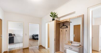 Apartment 'Bruchköbel 1 auch Für Monteure' with Balcony and Wi-Fi