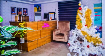 Owee Hotel Exclusive Apartments & Suites